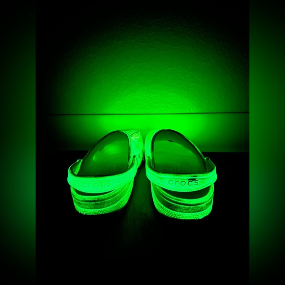 Crocs Classic Clog Bad Bunny - Picture 10 of 16